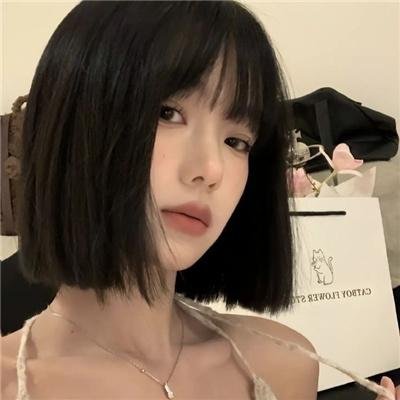 帕丽斯，不是法国那个封面